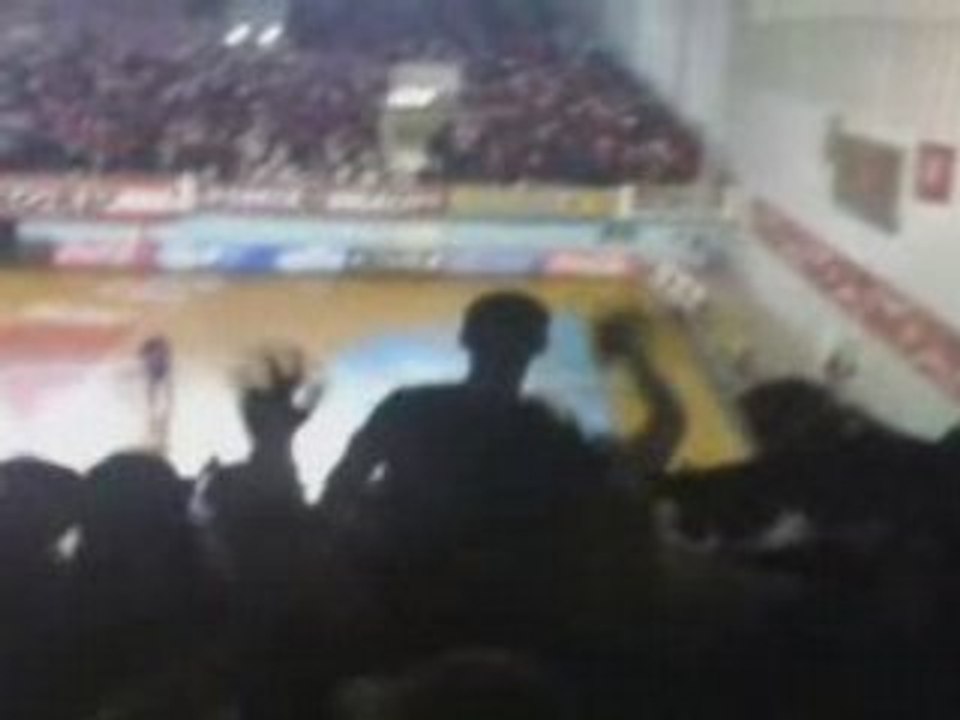 ESS-EST 1/2 final Hand 08/04/08: Curva sniffa... à sousse