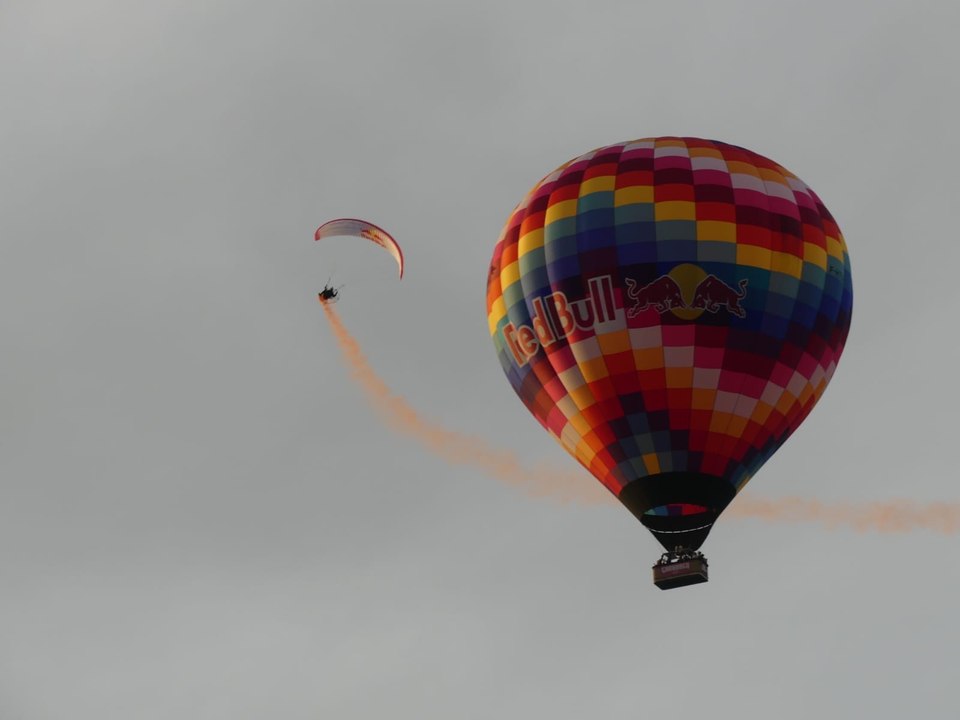 Garorock : un spectacle insolite se produit dans le ciel du festival en plein concert !
