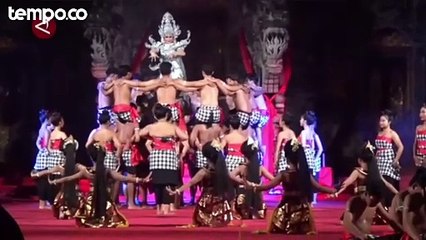 Tari Kecak Kolosal GWK Tampilkan Kolaborasi Seni dan Video Mapping