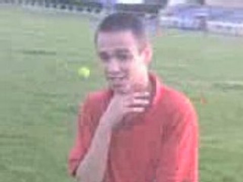 Lil foot entre potes