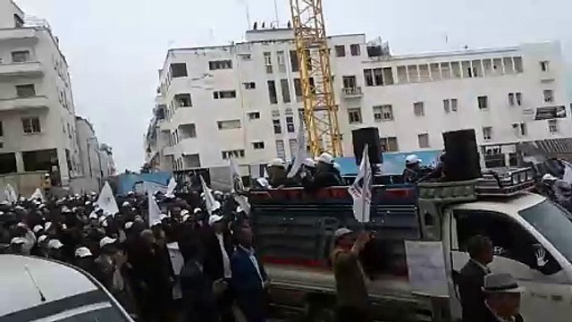 هيئة الإدارة التربوية في مسيرة احتجاجية أمام البرلمان