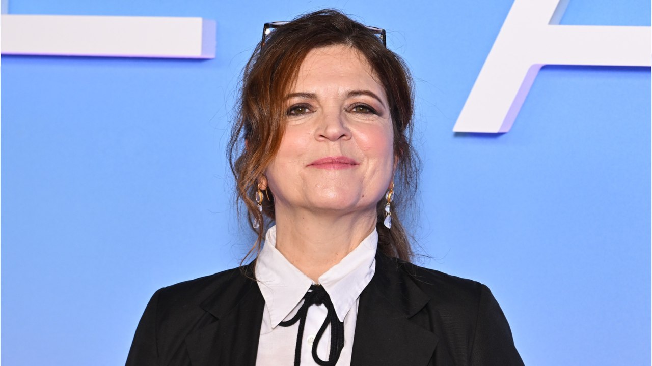 GALA VIDEO - Agnès Jaoui abusée sexuellement par son oncle, elle évoque avec pudeur ce terrible souvenir