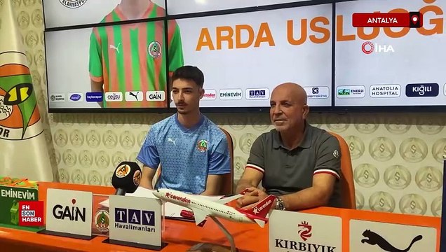 Alanyaspor, Arda Usluoğlu'nu renklerine bağladı