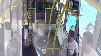 Sivas'ta yürekleri pamuk gibi yapan görüntüler! Otobüs şoförü bakın ne yaptı...