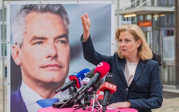 Neos warnen vor FPÖ-ÖVP-Koalition