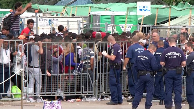 Ungheria, la Commissione Ue userà tutti i poteri per impedire di portare i migranti a Bruxelles in bus