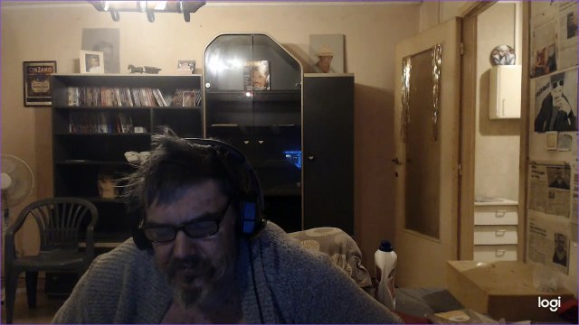 phanie larbin de lpst ou sophion toi aussi tes une kassos mdr allez hop on signale comme les kassos