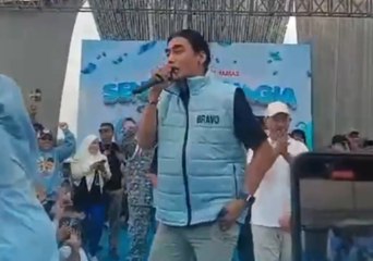 PECAH! CHARLY VAN HOUTEN AJAK WARGA KABUPATEN SERANG BERNYANYI BERSAMA