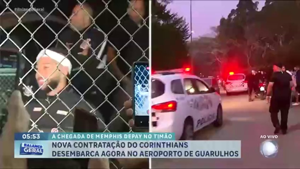 Memphis Depay é recebido com festa por corintianos no aeroporto de Guarulhos