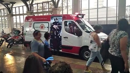 Criança passa mal e é socorrida pelo Samu no Terminal Leste