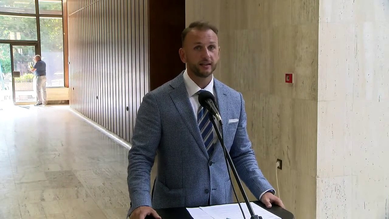 Brífing ministra vnútra M.Š. Eštoka po rokovaní Vlády SR