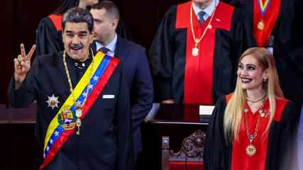 Maduro estalla contra la "ultrabasura" del PP y Vox por el apoyo a Edmundo González
