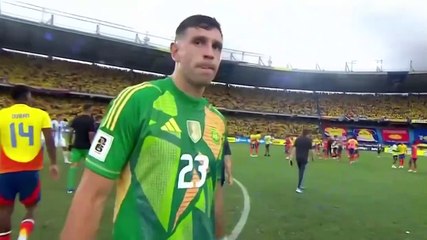 Luego de perder contra la Selección Colombia, el 'Dibu' Martínez golpeó una cámara