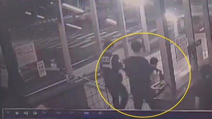 [단독] 숭실대입구역 몰카범 입건...비번 경찰관이 잡아 / YTN