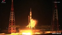 Navicella Soyuz con a bordo due russi e un americano diretti sull'Iss