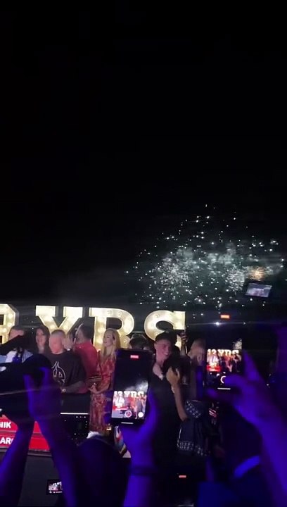 Panik Party-Αποκλειστικό υλικό από το λαμπερό π...