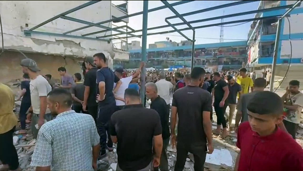 Defesa Civil de Gaza reporta 14 mortos em bombardeio israelense a escola