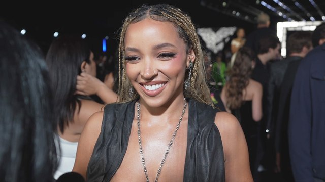 Tinashe on the Fan Response With Her Hit Song Nasty at the MTV VMAs | THR Video