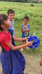 Nữ thần mặt trời thả diều sáo và cái kết