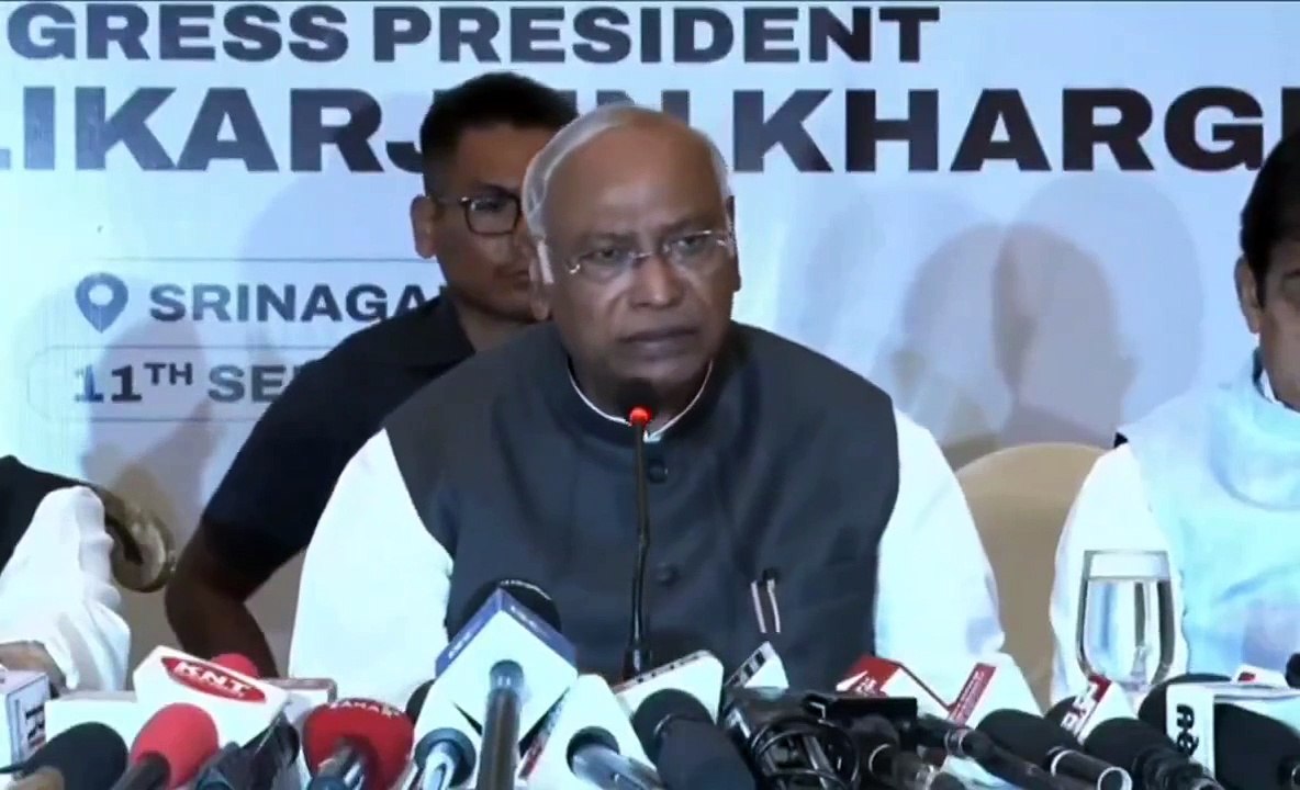 सरकार 400 पार की नहीं है, बल्कि 200 पार की है।
