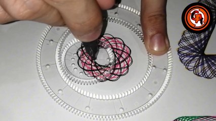 (VIDEO #0034) ️️ DIBUJANDO un hermoso diseño con marcadores de colores y un espirógrafo.