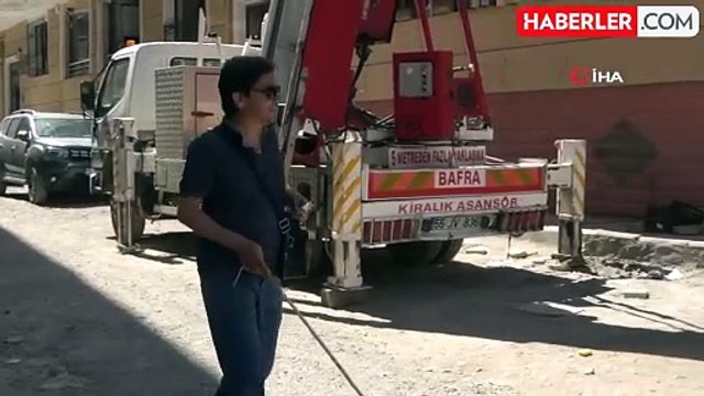 Görme engelli vatandaş evini zil sesi ile buluyor