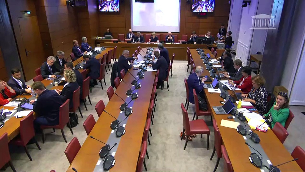 Commission des finances : M. Anthony Requin, su...