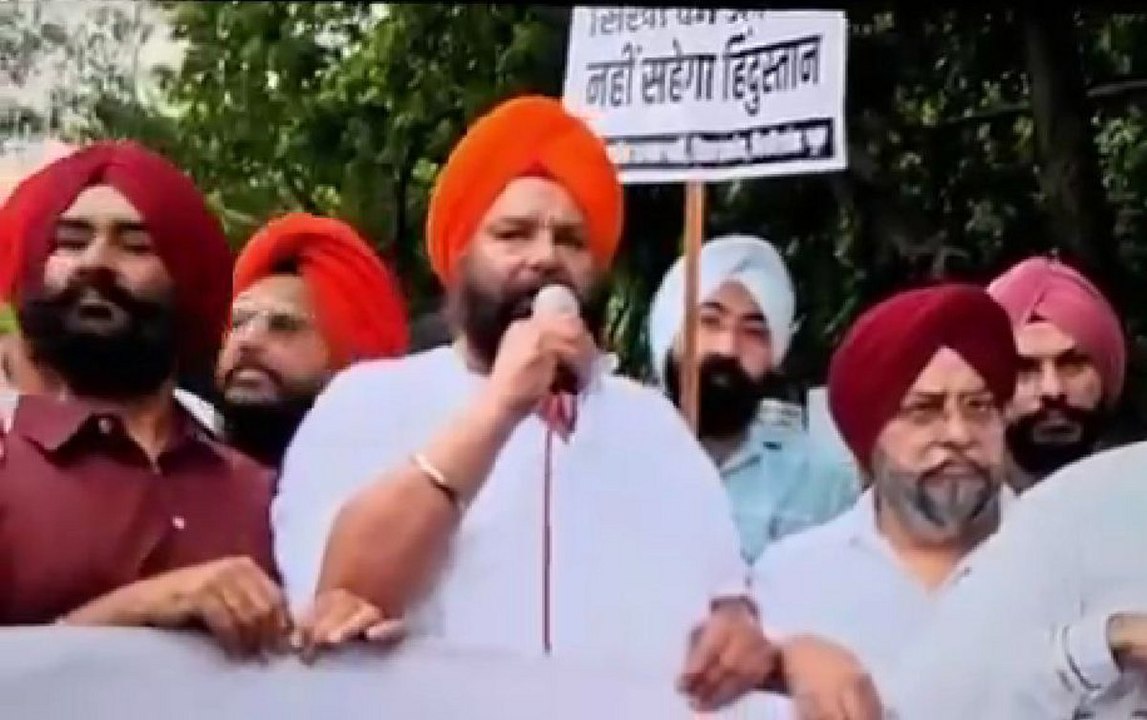 'राहुल बाज आ जा, नहीं तो तेरा हाल भी तेरी दादी...