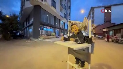 Fedakâr babanın engelli oğlu için mücadelesi sizi ağlatacak