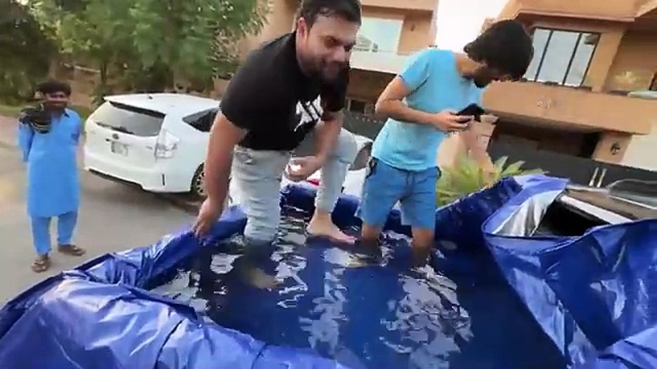 Pool Party In A Car   Revo Dalay Ke Andar Swimming Pool Bana Diya