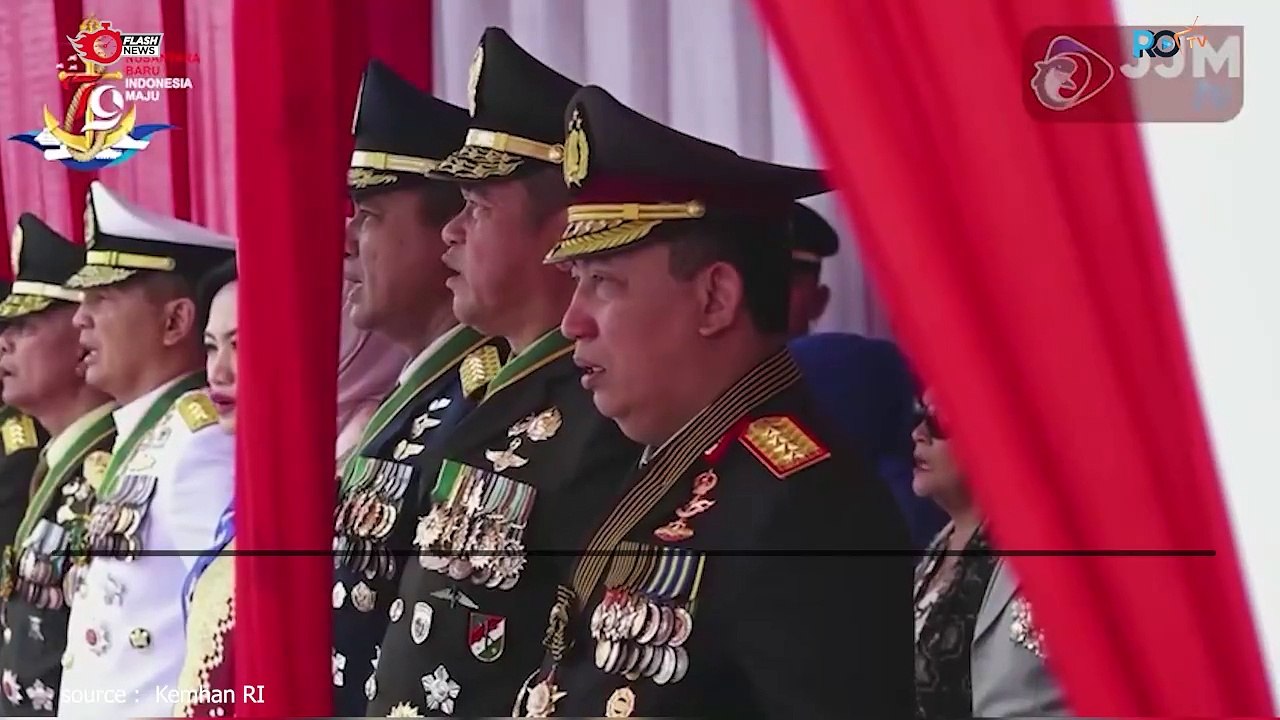 Rayakan HUT TNI AL di Atas Kapal Produk dalam Negeri