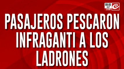 Pasajeros identifican a "pungas" y los bajan del subte a los golpes