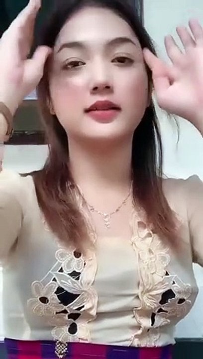Kebaya Coklat Bikin Adem Liatnya