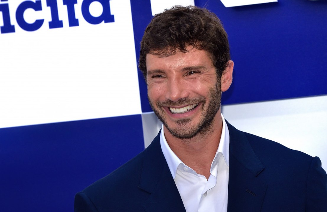 Stefano De Martino e la spola tra Roma e Milano per il figlio