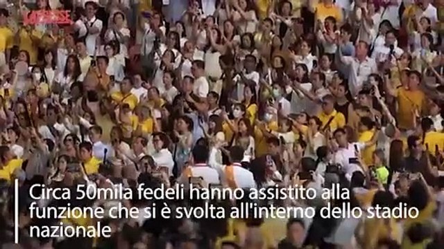 Papa Francesco in Asia, oltre 50mila fedeli alla messa a Singapore