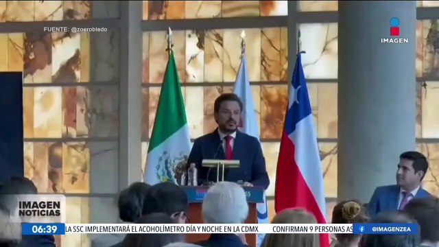 Develan estatua del expresidente chileno Salvador Allende al sur de la CDMX