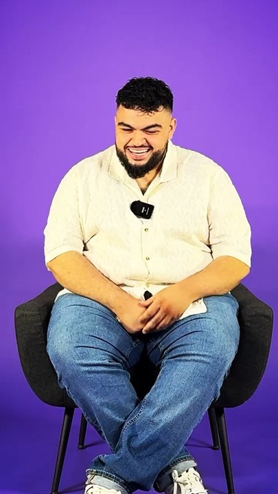 « On va lui montrer qu’on est pas que des racailles ! »  Politique, com’, Twitch @autourdemoi podcast et La Casa Podcast @malekdelegue se confie à nous et à toi sur liik !