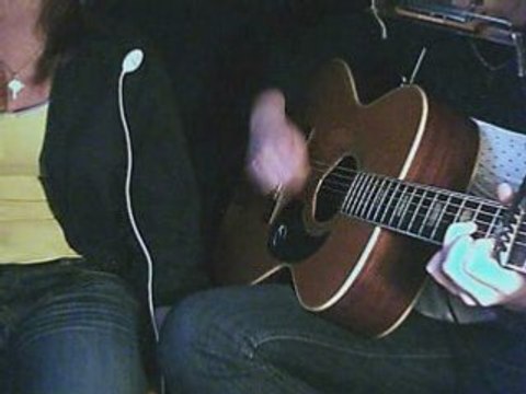 Maman Christophe Maé guitare et chant