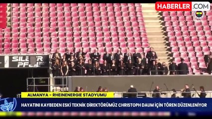 Veda şarkısı herkesi duygulandırdı! Christoph Daum, son yolculuğuna uğurlandı