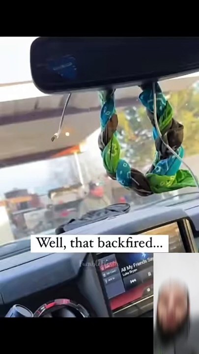 اضحك ونس همك Laugh and forget your worries