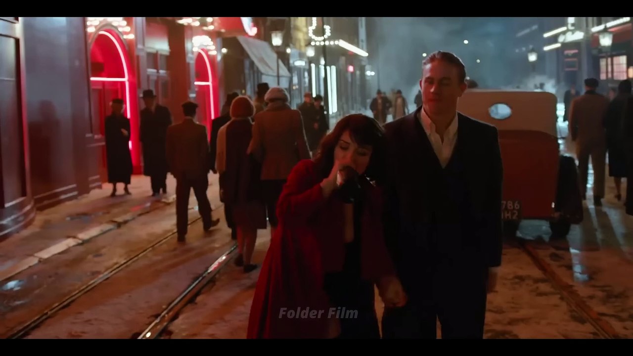 Bermodalkan Buah Kelapa Berhasil Kabur dari Penjara ‼️ - Alur Cerita Film Papillon-bjZF9lhr30E