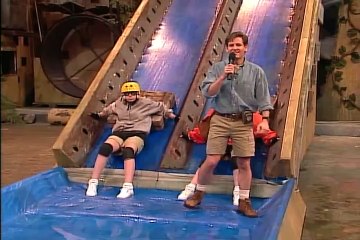 Legends of the Hidden Temple: The Snake Bracelet of Cleopatra