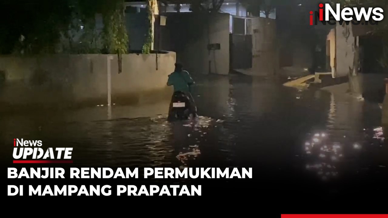 Imbas Hujan Deras, Banjir Rendam Permukiman Warga di Pondok Karya Mampang Prapatan