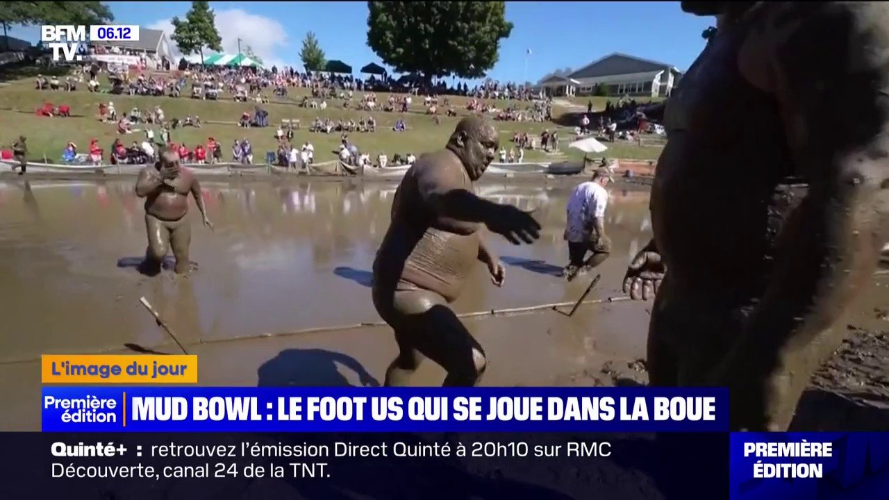 Ces amateurs de foot US ont participé au Mud Bowl, un évènement sportif qui consiste à jouer au foot mais dans la boue