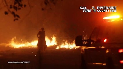 "Surreal". Mulher resgatada após surgir por entre as chamas na Califórnia