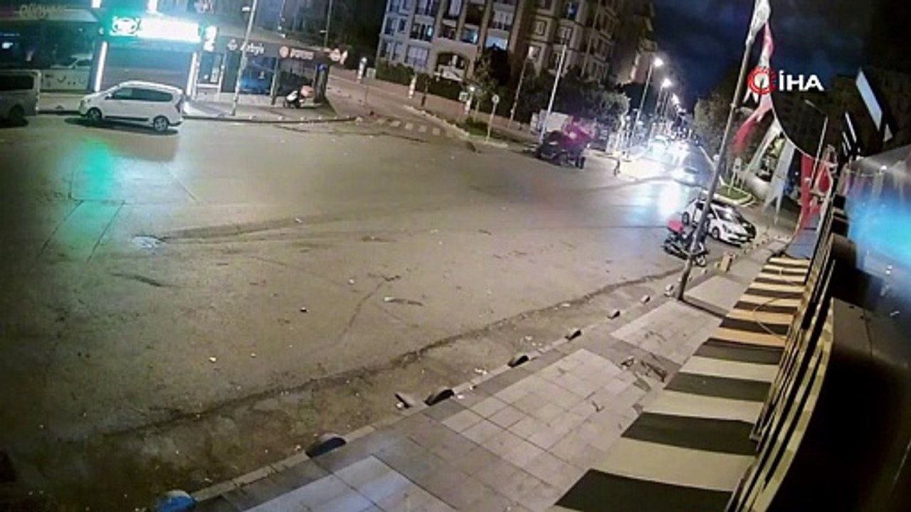 Polis zırhlısına aldırmadı, kafeyi kurşunladı