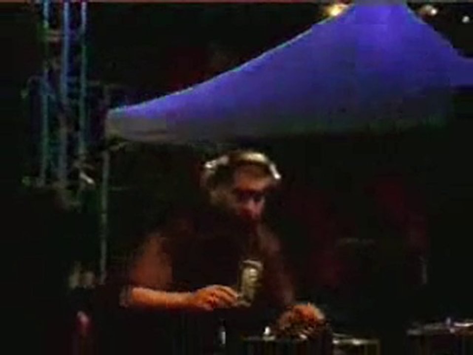 Rolando@ Movement DEMF 2004 (PART # 1)