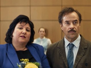 "Alter weißer Mann": Trailer zur Komödie mit Jan Josef Liefers