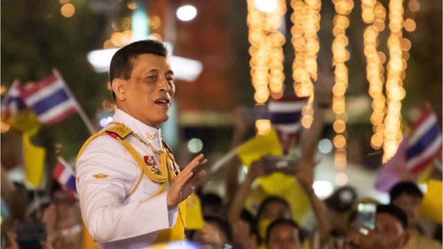 GALA VIDEO - Rama X, roi de Thaïlande : cette nouvelle favorite qui s’est imposée parmi ses épouses…