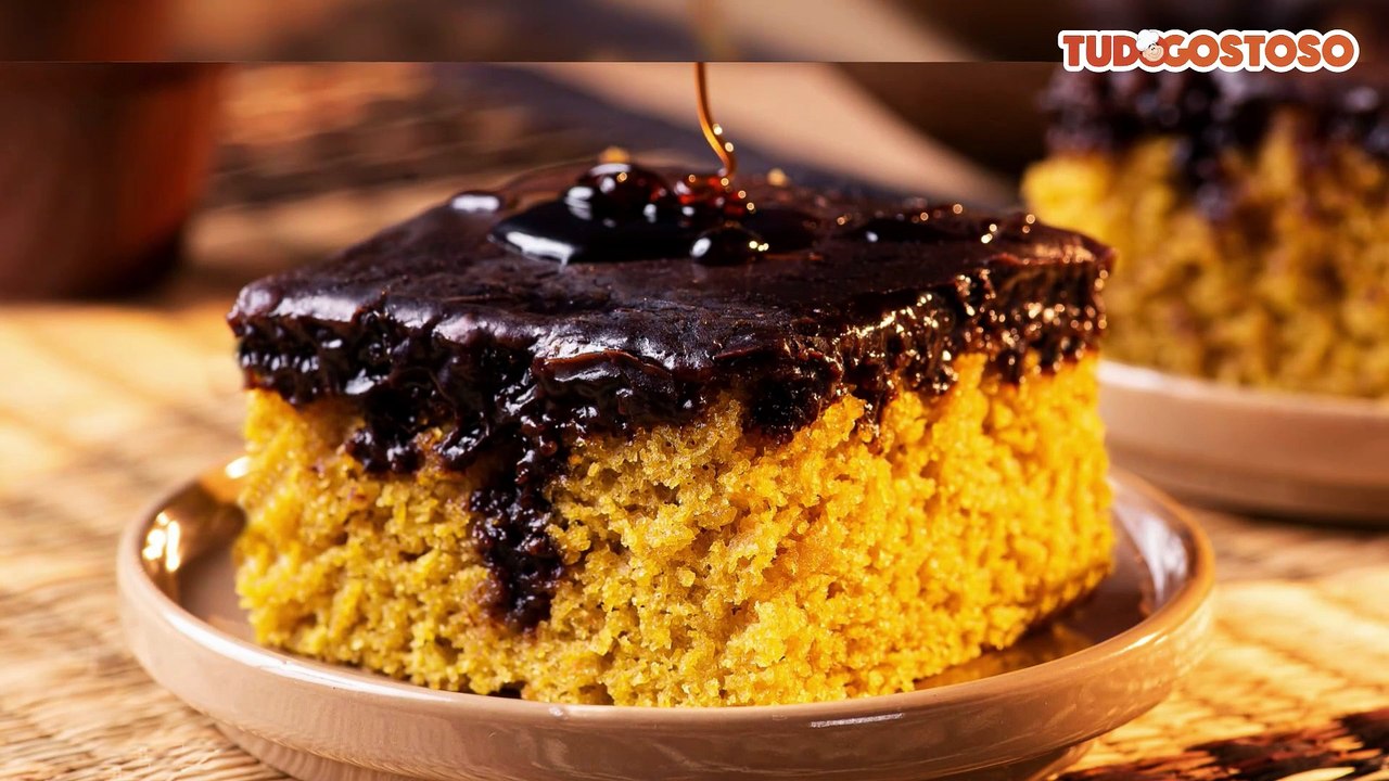 Bolo de cenoura simples